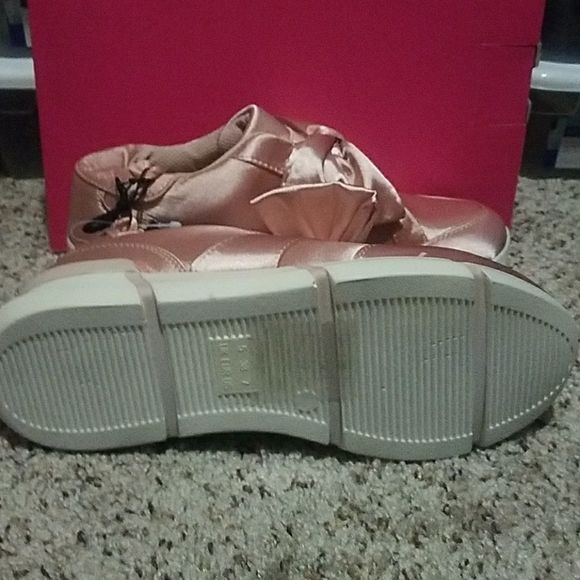 Limited Edition Pink Satin Bow Sneakers - Picture 4 of 6